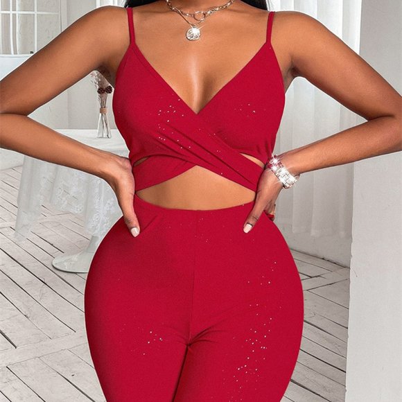 Women's Solid Color Yoga-ready Crossover Crop Cutout Jumpsuit Short Tigh… - Picture 1 of 2